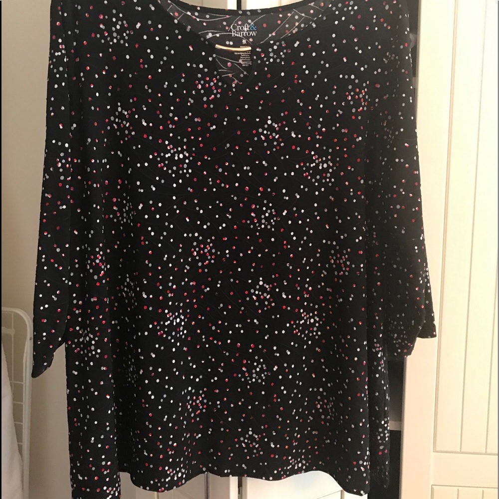 Plus size patterned top